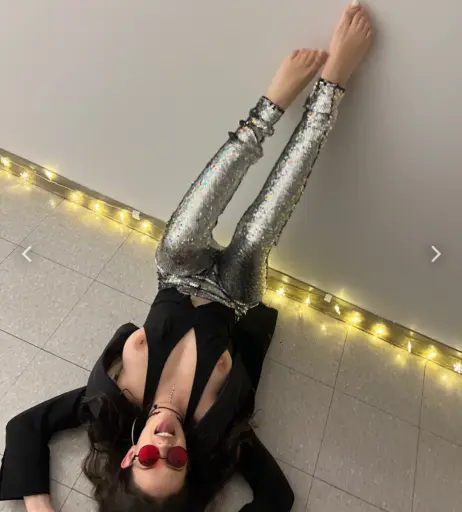 Image 2491361 from Quinn Finite