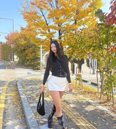 Image 24925997 from h___rvn | rvn1015 | 동그란 | Dongeuran