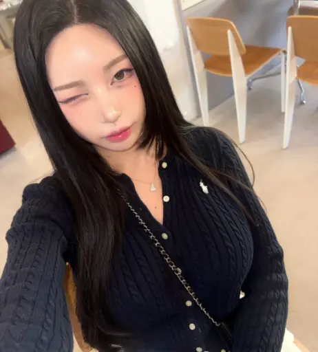 Image 24925984 from h___rvn | rvn1015 | 동그란 | Dongeuran