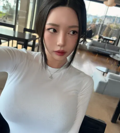 Image 24926631 from h___rvn | rvn1015 | 동그란 | Dongeuran