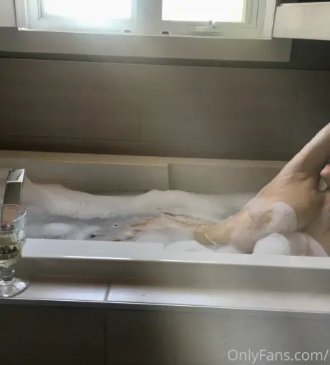 Image 2485494 from Quinn Finite