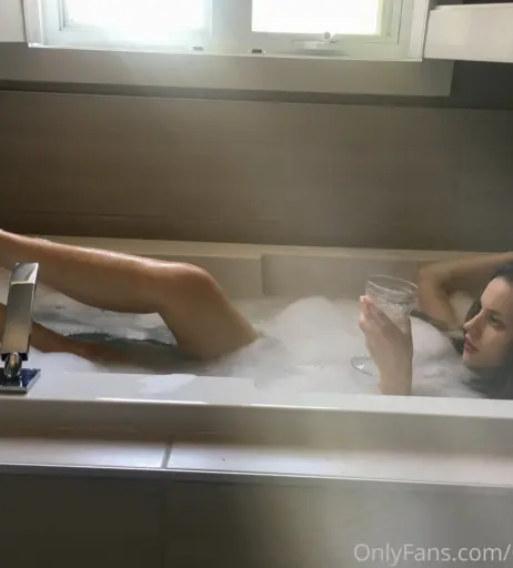 Image 2485073 from Quinn Finite