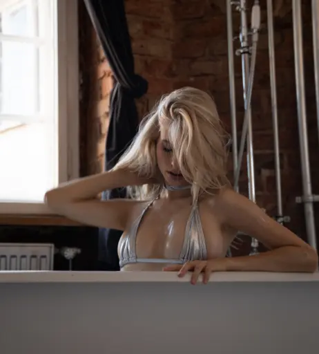 Image 24756457 from xeniablondi / Ksenia L / Xenia Blonde / Kitty Wild / Valery