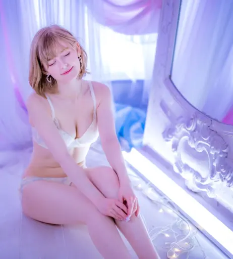 Image 24718599 from Ella Freya