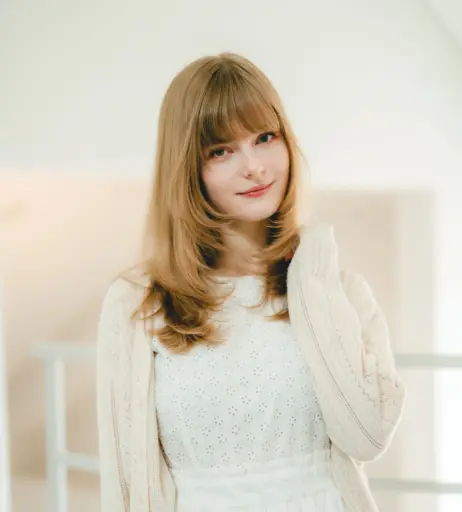 Image 24718373 from Ella Freya