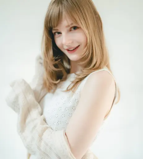 Image 24718376 from Ella Freya