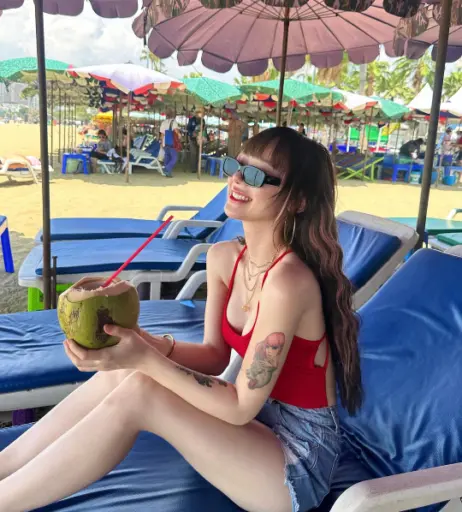 Image 24730524 from Jannine Weigel | Ploychompoo | พลอยชมพู