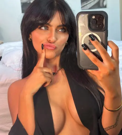 Image 2461324 from Lauren Hamden