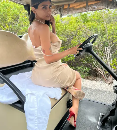 Image 24628953 from Mia Khalifa