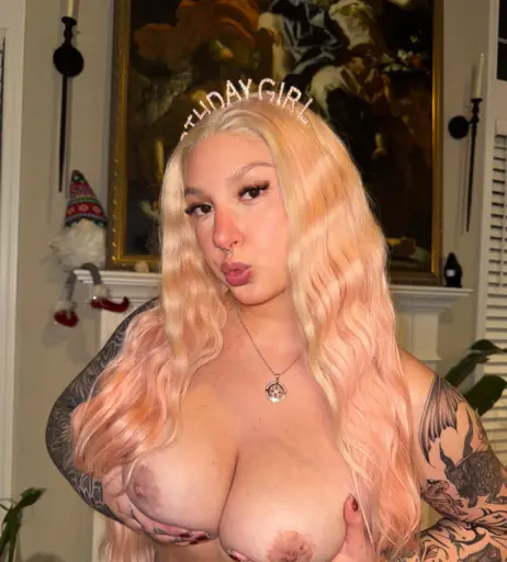 Image 24625716 from Skylar Vox