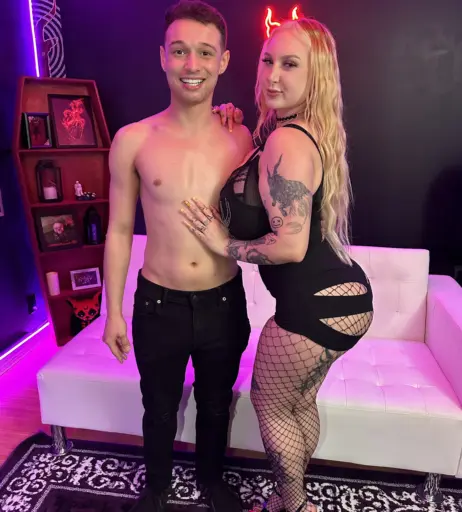 Image 24625200 from Skylar Vox