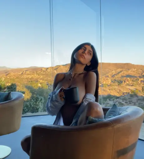 Image 24629581 from Mia Khalifa