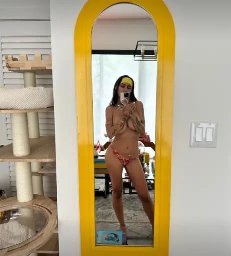 Image 24629488 from Mia Khalifa