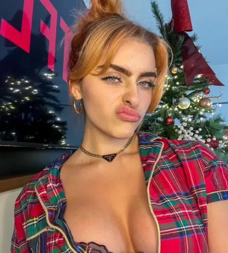 Image 2462909 from Lauren Hamden