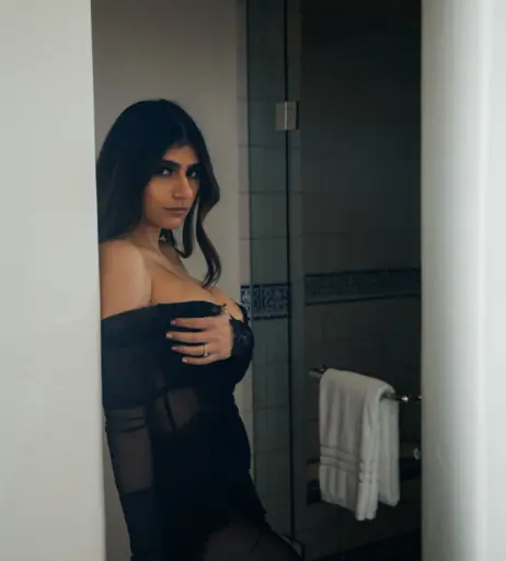 Image 24629322 from Mia Khalifa