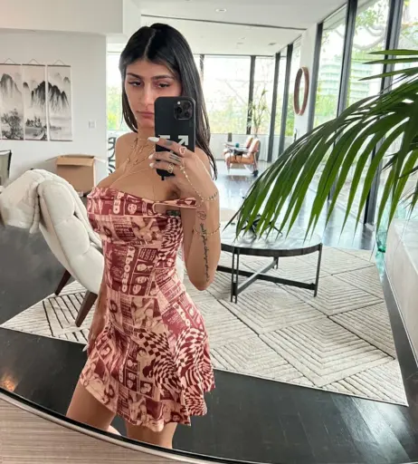 Image 24629243 from Mia Khalifa