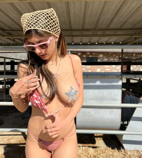Image 24631677 from Mia Khalifa