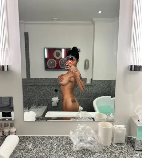 Image 24630114 from Mia Khalifa