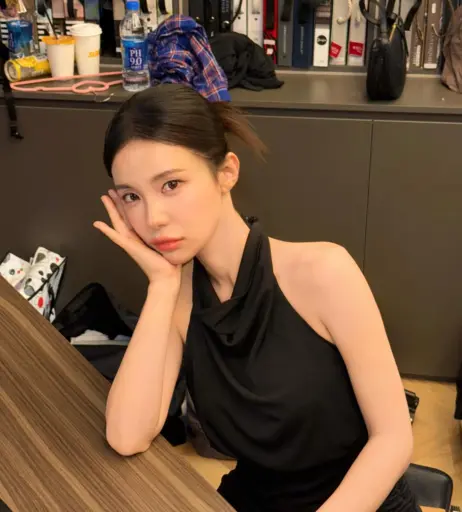 Image 24504381 from Lee Dahye 이다혜 / le_dahye