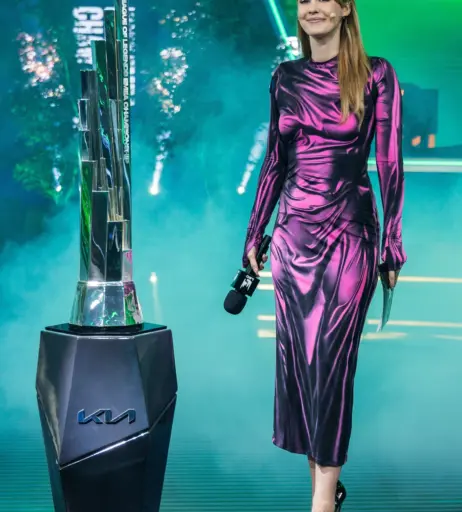 Image 24418886 from Sjokz