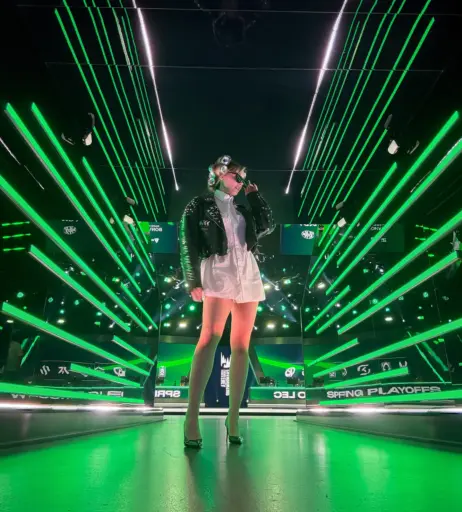Image 24418844 from Sjokz