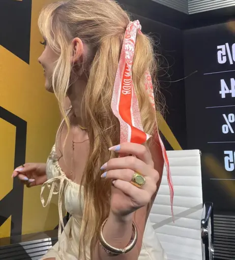 Image 24418558 from Sjokz