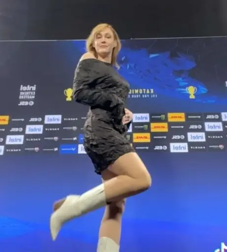 Image 24418484 from Sjokz