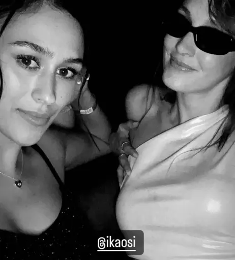 Image 24418406 from Sjokz