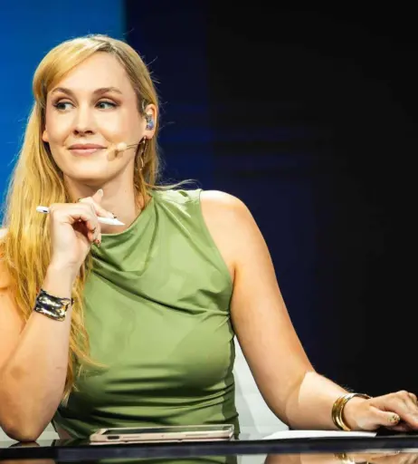 Image 24418610 from Sjokz