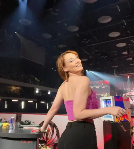 Image 24418383 from Sjokz