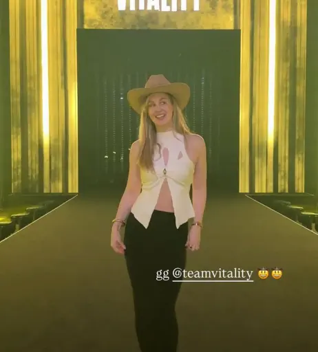 Image 24419335 from Sjokz