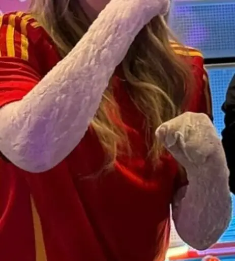 Image 24419354 from Sjokz