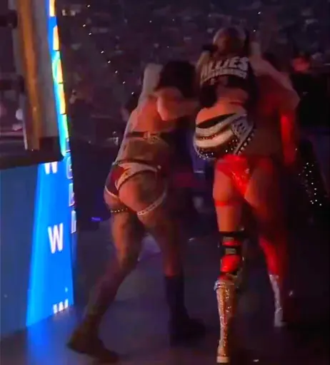 Image 24425363 from WWE Alexa Bliss