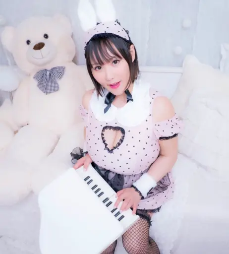Image 24408115 from Kaho Shibuya