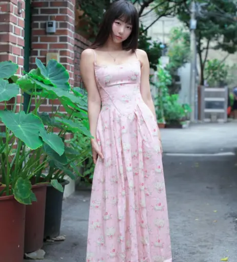 Image 24366915 from Eunji Pyoapple