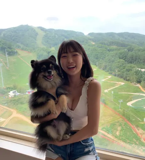 Image 24366853 from Eunji Pyoapple