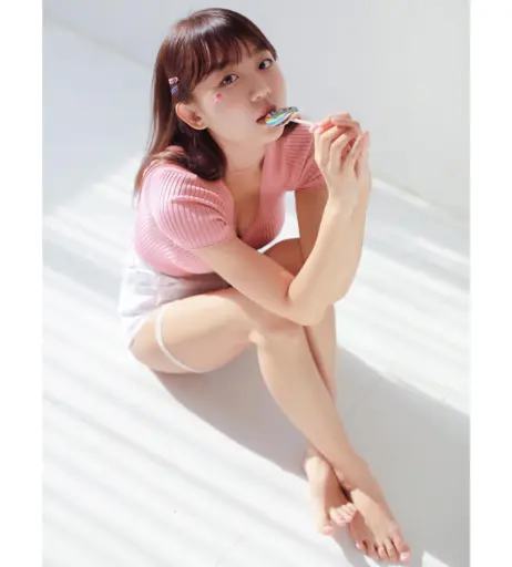 Image 24366795 from Eunji Pyoapple