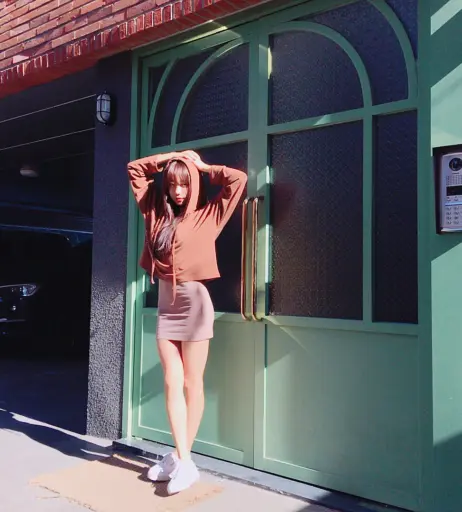 Image 24366701 from Eunji Pyoapple