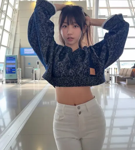 Image 24366184 from Eunji Pyoapple