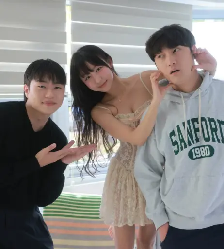Image 24366167 from Eunji Pyoapple