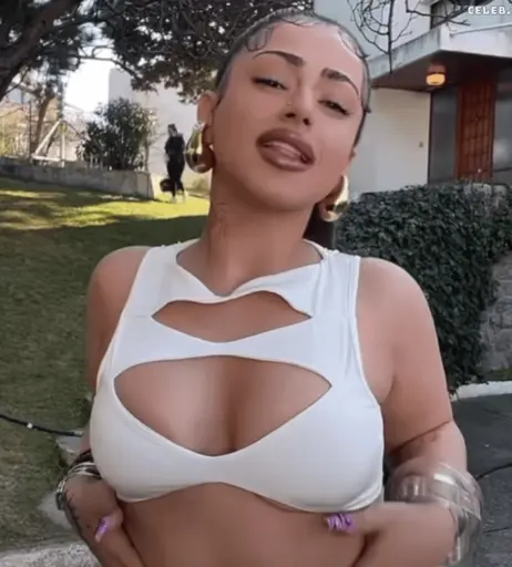 Image 2437567 from Asya alizade