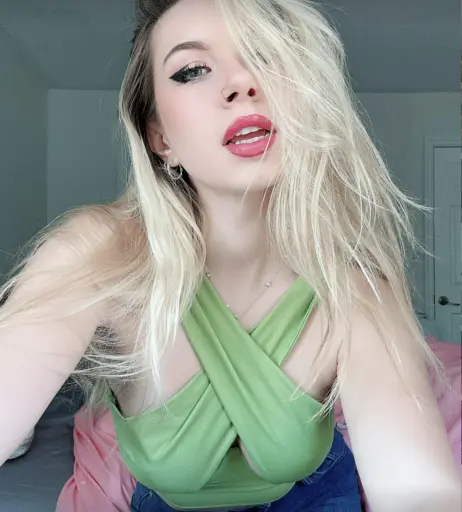 Image 24262878 from Dessyyc - Dessy - oxdessyxo