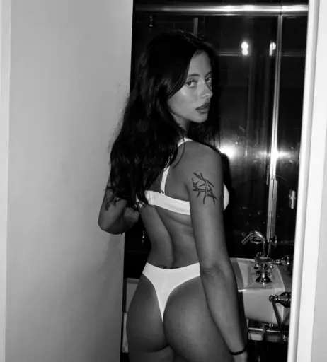 Image 24244063 from Greta Cozzolino 🇦🇷