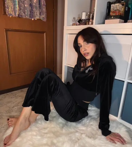 Image 24237588 from Mona Schon (Italian Streamer)