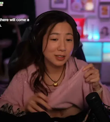 Image 24237016 from Fuslie (Leslie)