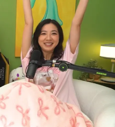 Image 24237393 from Fuslie (Leslie)