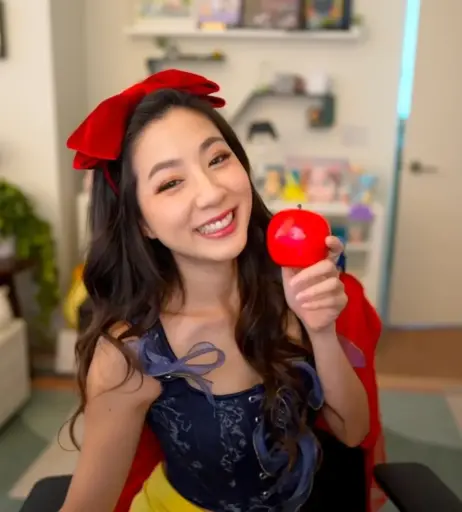 Image 24237329 from Fuslie (Leslie)