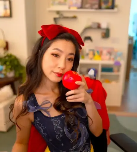 Image 24237328 from Fuslie (Leslie)