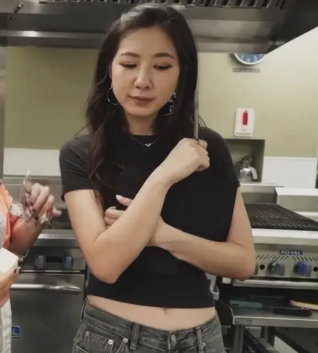 Image 24237221 from Fuslie (Leslie)