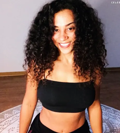 Image 2415001 from Nadja Benaissa